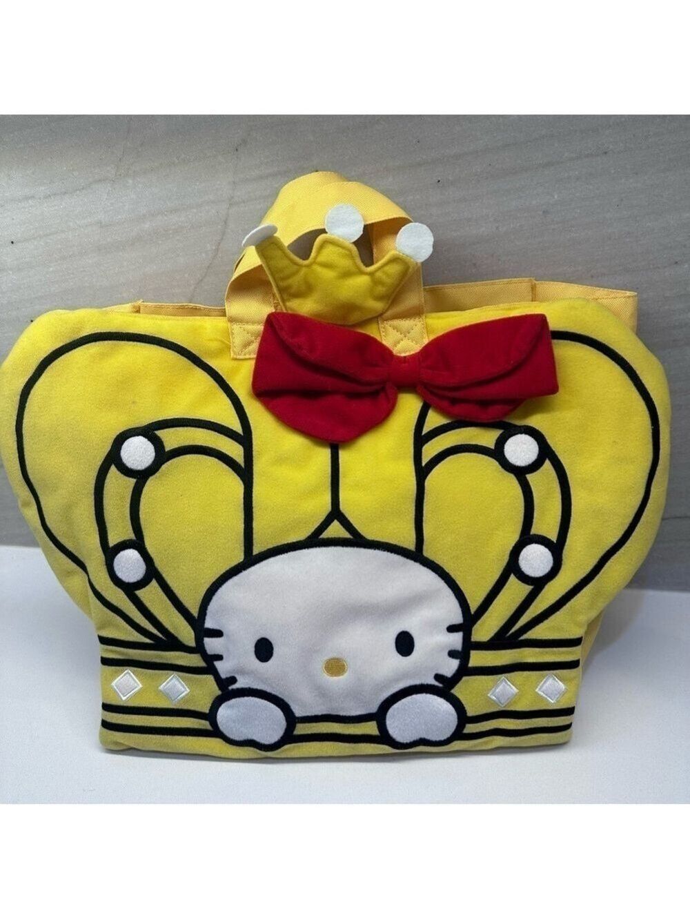 HELLO KITTY PUFFY TOTE BAG  WITH BOW MCDONALDS COLLECTABLE BRAND NEW